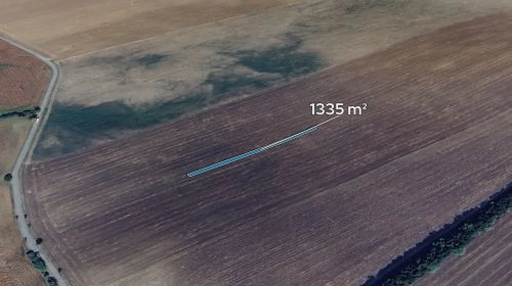 Prodej podílu 1/2 pole 667 m²